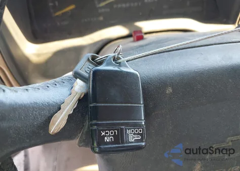 1995 Chevrolet Gmt-400 C1500 из США, поврежденный, VIN 2GCEC19K1S1218687